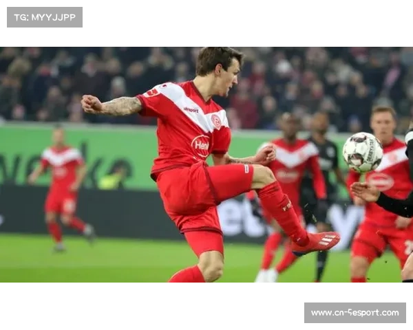 巴黎圣日耳曼点球战术解析：门将萨福诺夫如何成为制胜关键